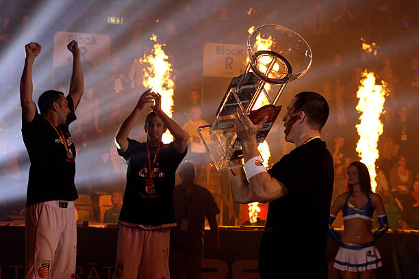 言和键盘构 言和键盘构